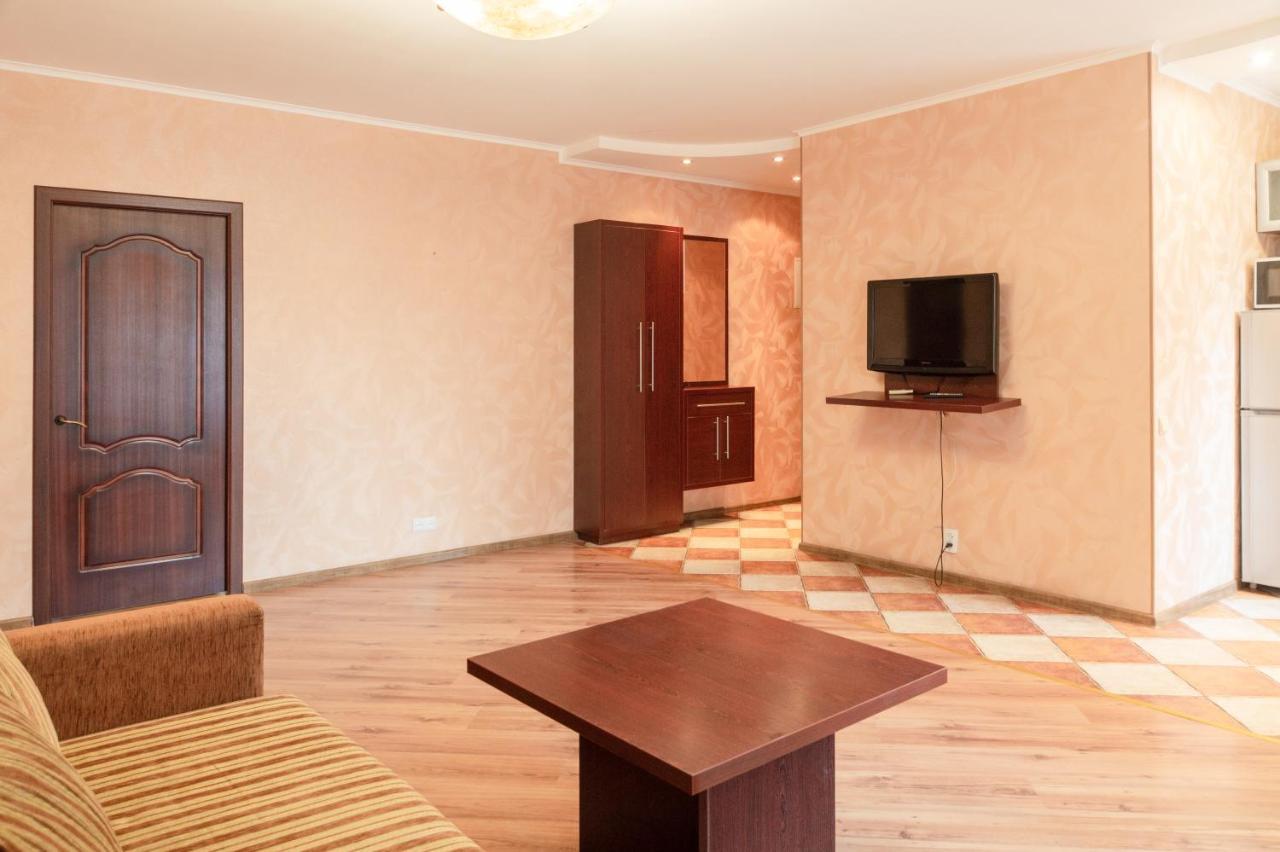 Apartment Triokhsviatytelskaya Street 3 키예프 외부 사진