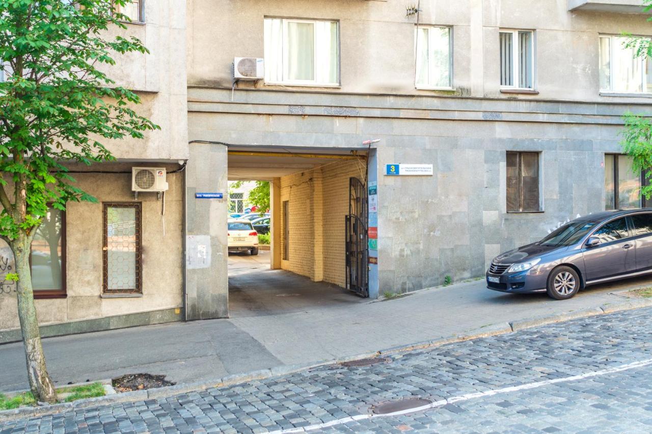 Apartment Triokhsviatytelskaya Street 3 키예프 외부 사진