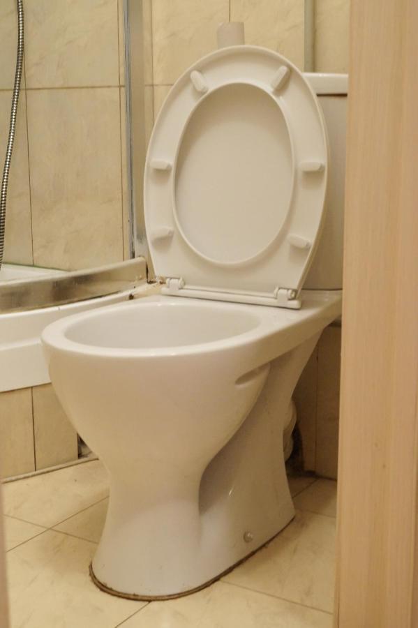 Apartment Triokhsviatytelskaya Street 3 키예프 외부 사진