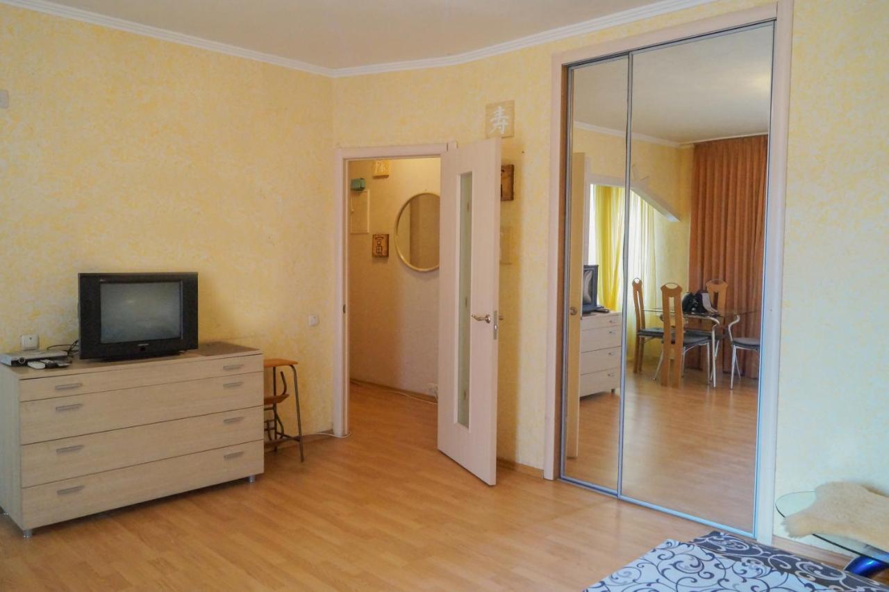 Apartment Triokhsviatytelskaya Street 3 키예프 외부 사진