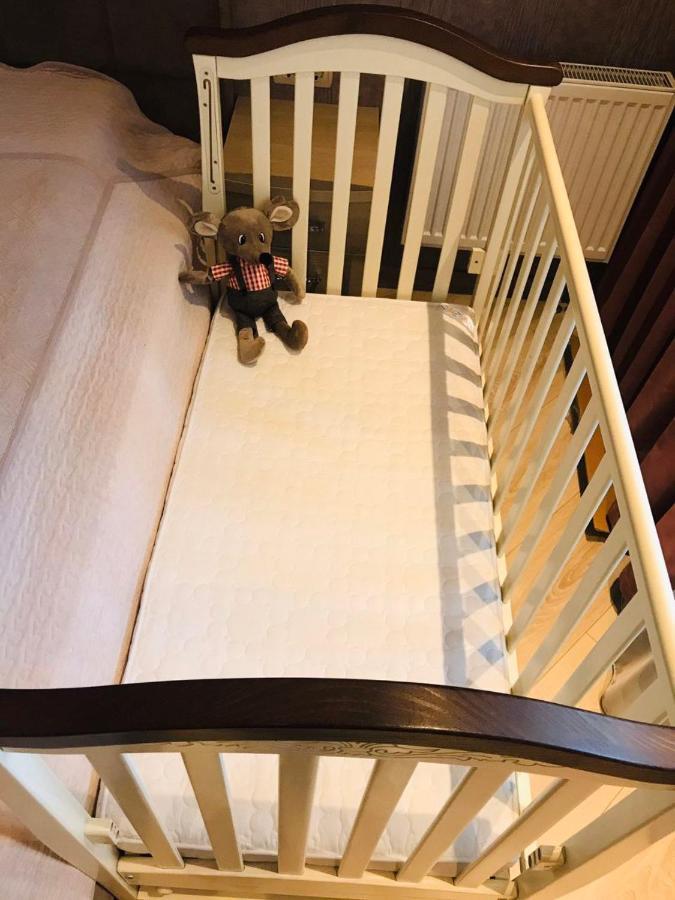 Apartment Triokhsviatytelskaya Street 3 키예프 외부 사진